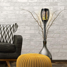 Laden Sie das Bild in den Galerie-Viewer, EASYmaxx LED-Fackel mit Flammeneffekt 4,5V - Schwarz