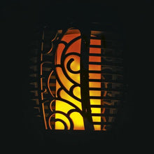 Laden Sie das Bild in den Galerie-Viewer, EASYmaxx LED-Fackel mit Flammeneffekt 4,5V - Schwarz