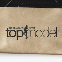 Laden Sie das Bild in den Galerie-Viewer, GNTM Turnbeutel - schwarz/gold